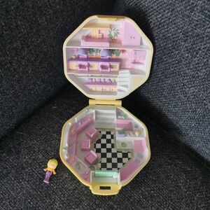 Vintage Polly Pocket Hair Salon (1990)